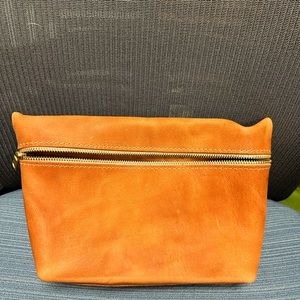 Portland leather company makeup bag/organizer